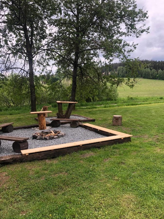 Retro Chatky Hurka Lipno Horní Planá Bagian luar foto